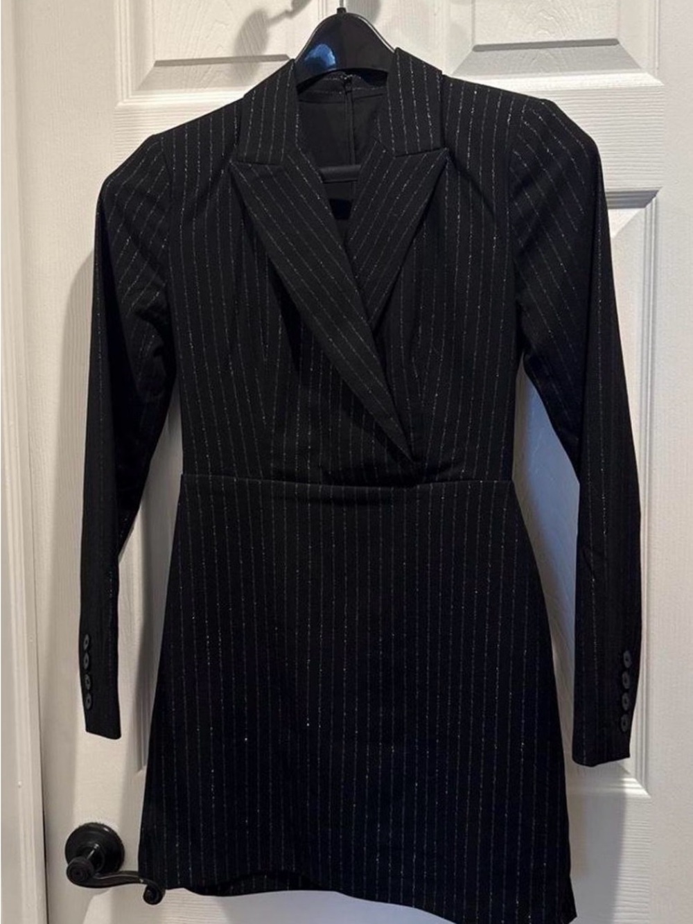 Express Black Pinstripe Long-Sleeve Blazer Dress/shorts